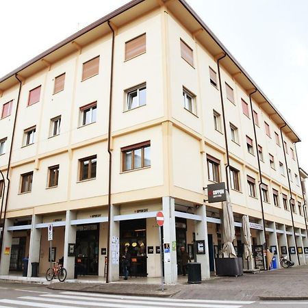 Cozy 5 People Apartament Mogliano Veneto Luaran gambar