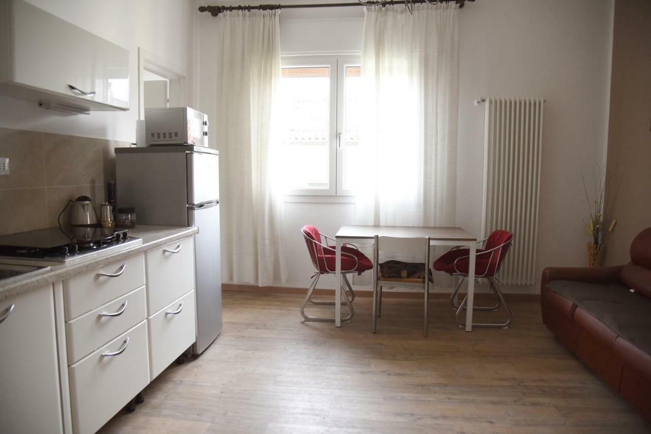 Cozy 5 People Apartament Mogliano Veneto Luaran gambar
